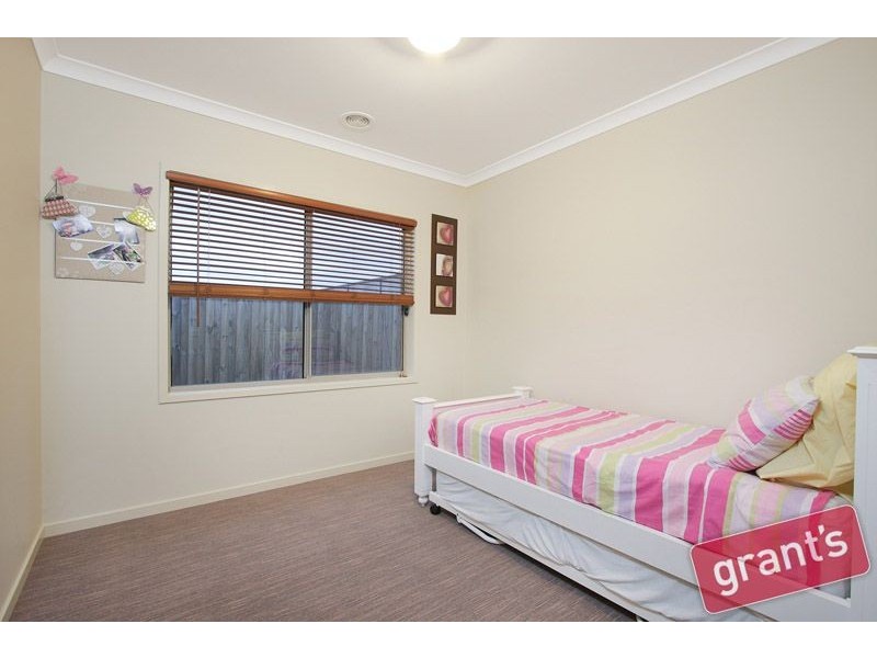 49 Red Gum Circuit, Pakenham VIC 3810