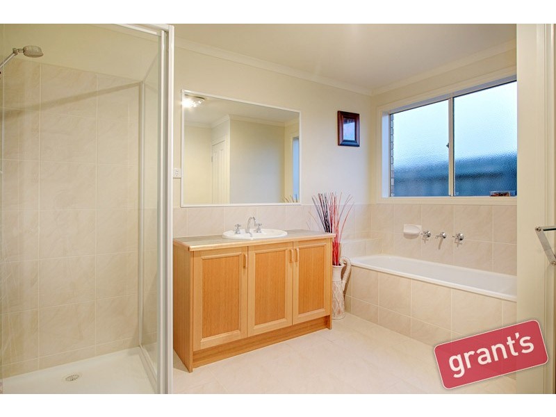 6 Toorang Court, Pakenham VIC 3810