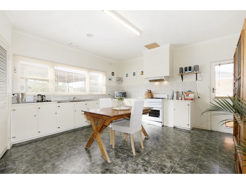 1/26 Henty Street, Pakenham VIC 3810