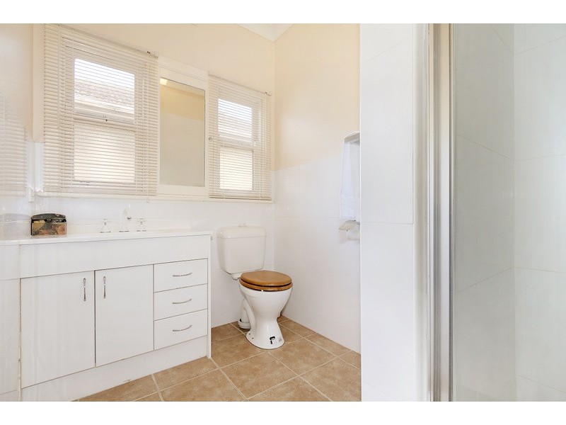 1/26 Henty Street, Pakenham VIC 3810