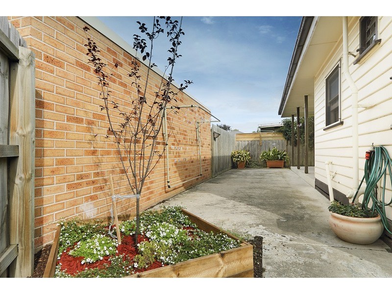 1/26 Henty Street, Pakenham VIC 3810