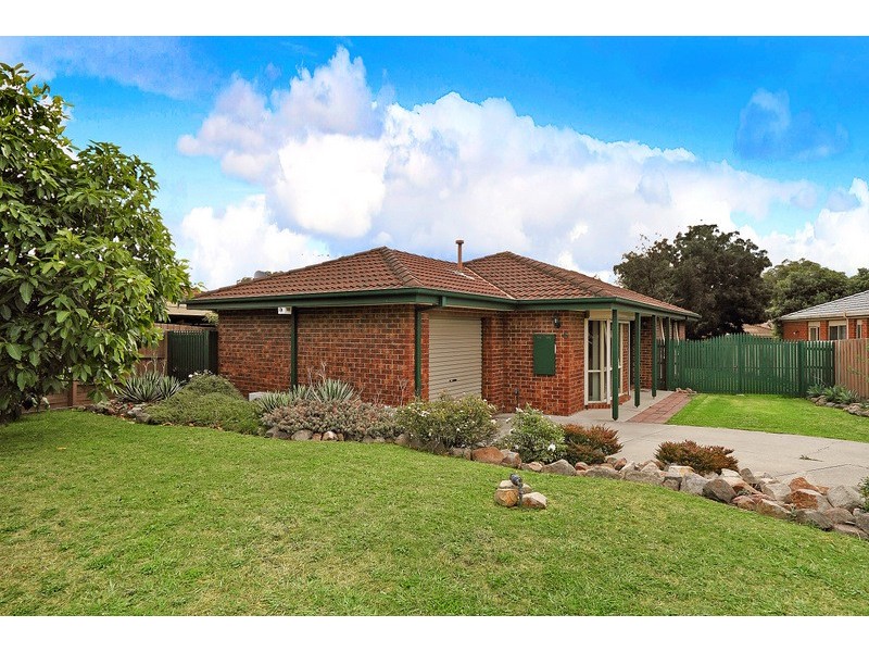 5 Rossetti Court, Pakenham VIC 3810