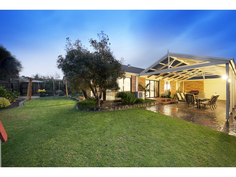 15 Avendon Court, Narre Warren South VIC 3805