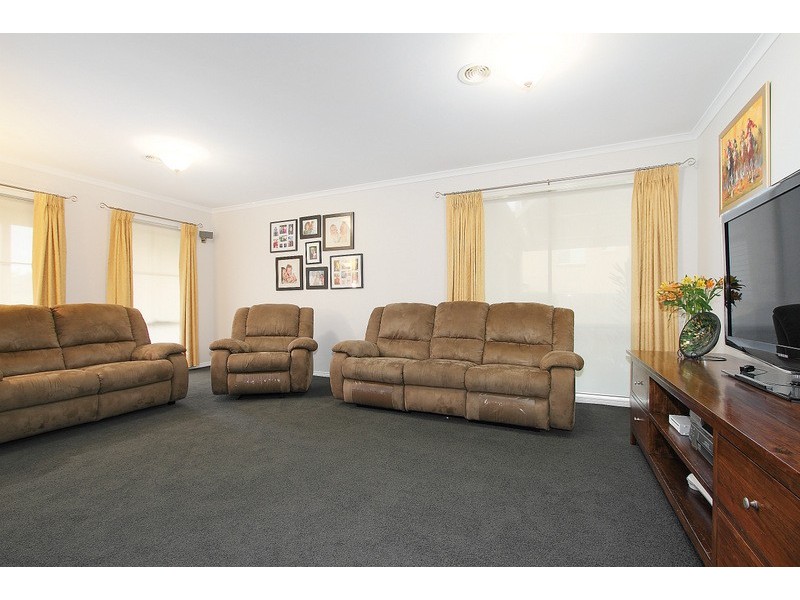 15 Avendon Court, Narre Warren South VIC 3805