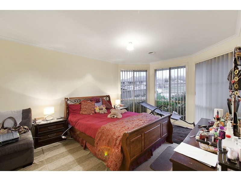 96 Ebony Drive, Pakenham VIC 3810