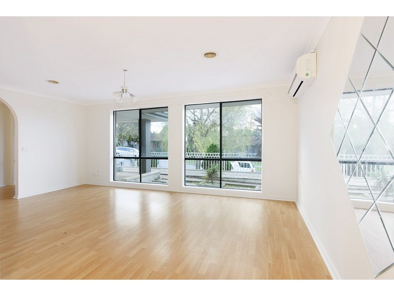 54 George Chudleigh Drive, Hallam VIC 3803