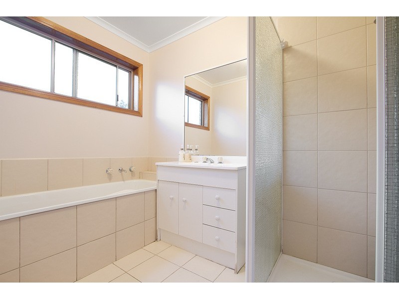 14 Capri Court, Pakenham VIC 3810