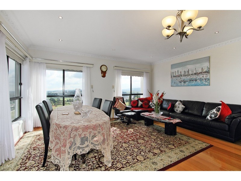 24 Highland Drive, Pakenham VIC 3810