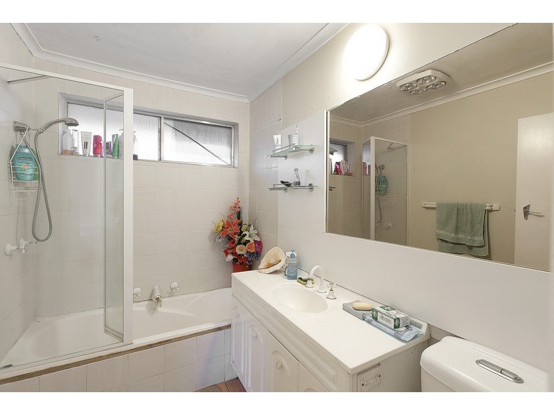 12 Queens Court, Berwick VIC 3806