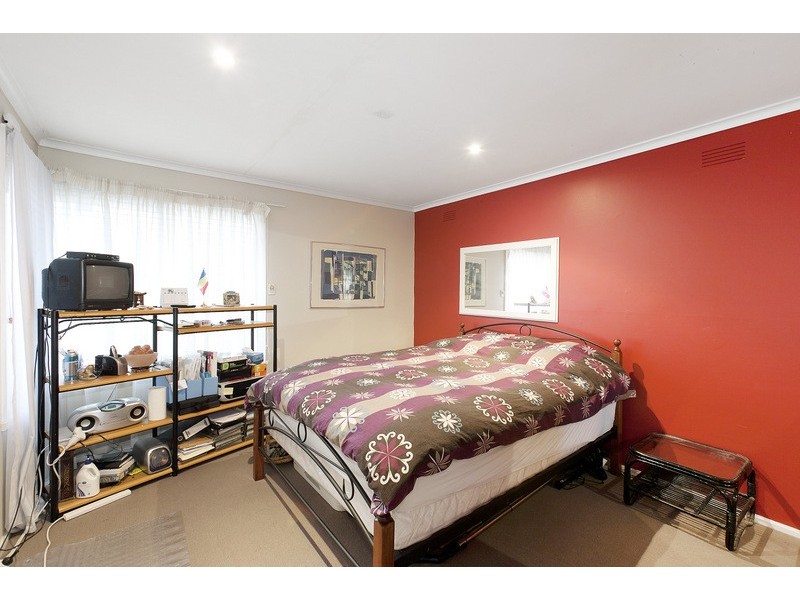 12 Queens Court, Berwick VIC 3806