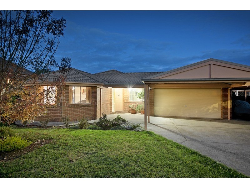 9 Milparinka Way, Berwick VIC 3806