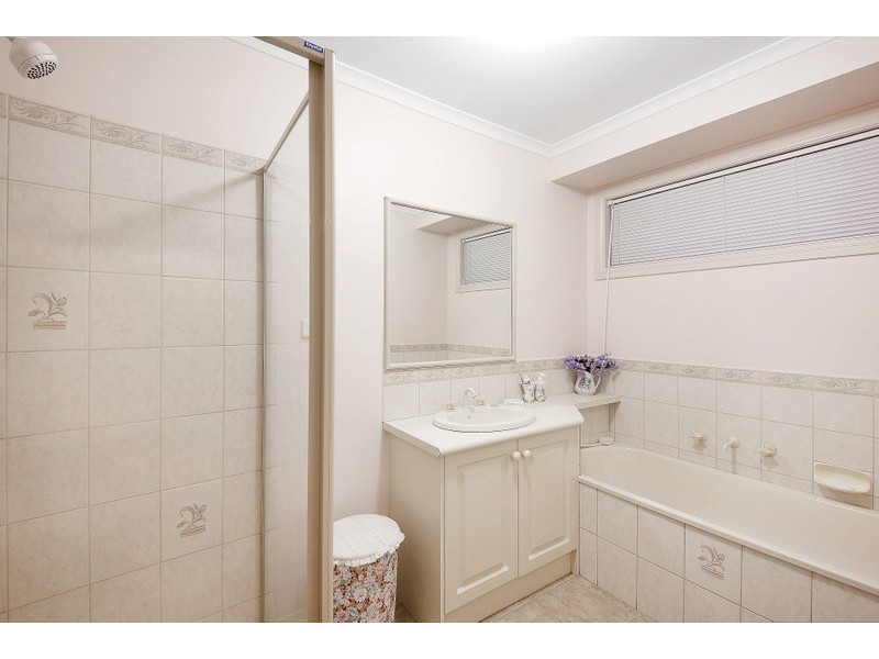 9 Milparinka Way, Berwick VIC 3806