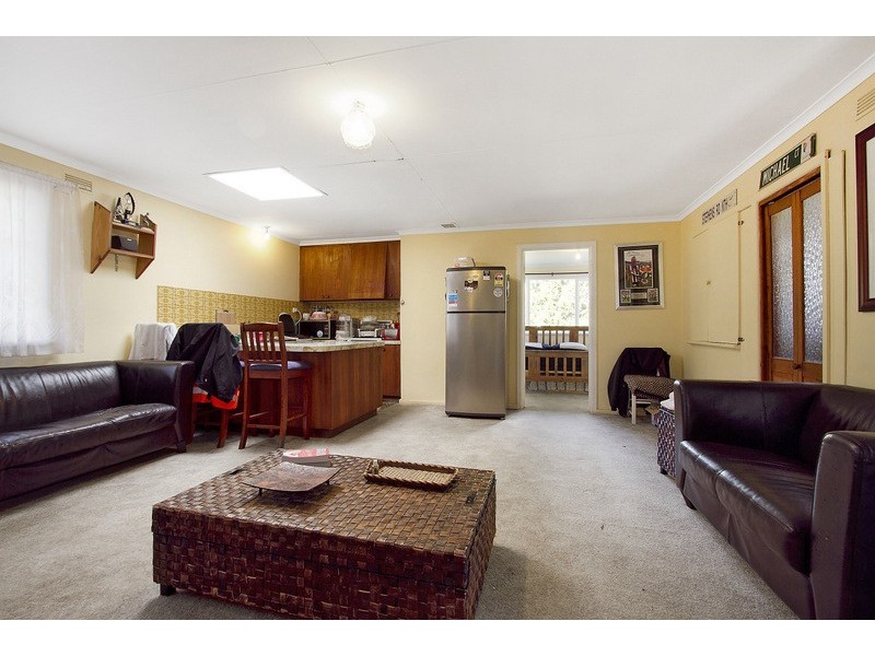 5 Main Street, Garfield VIC 3814