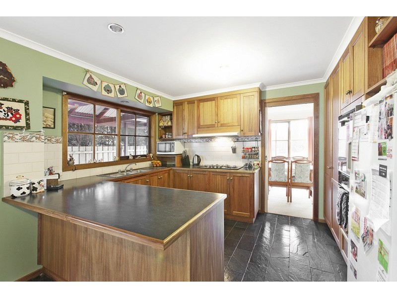 12 Dundee Court, Pakenham VIC 3810