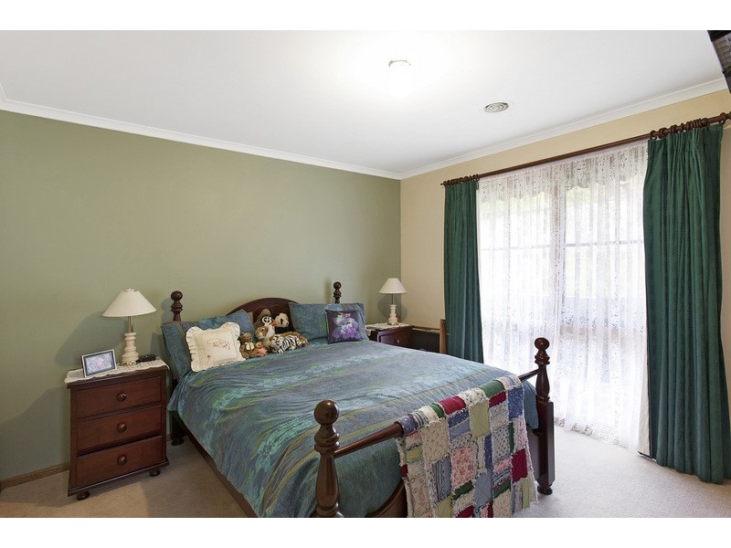 12 Dundee Court, Pakenham VIC 3810