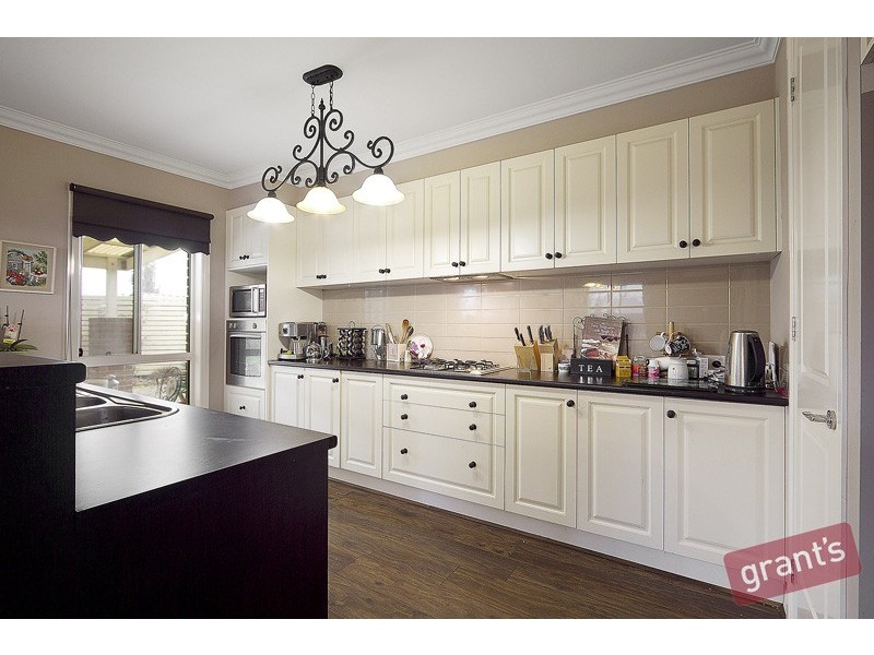 30 Everly Circuit, Pakenham VIC 3810