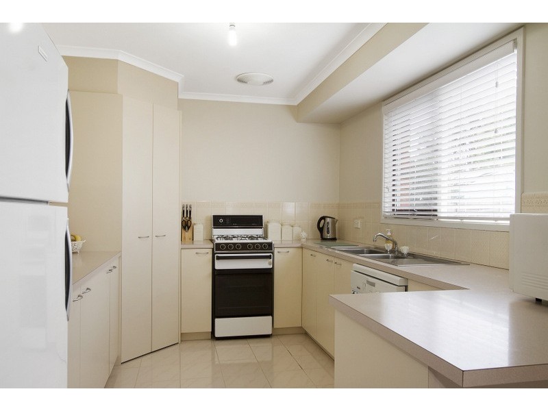 67 Amber Crescent, Narre Warren VIC 3805