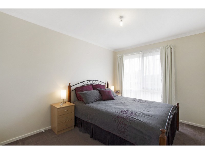 67 Amber Crescent, Narre Warren VIC 3805