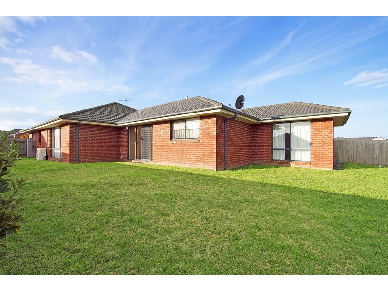 18 Storey Drive, Pakenham VIC 3810