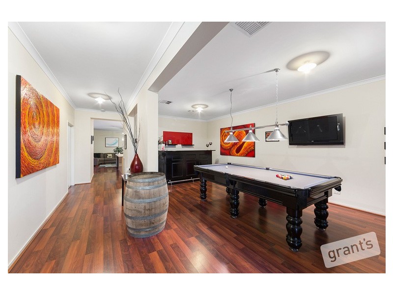 38 St Leonard Way, Pakenham VIC 3810