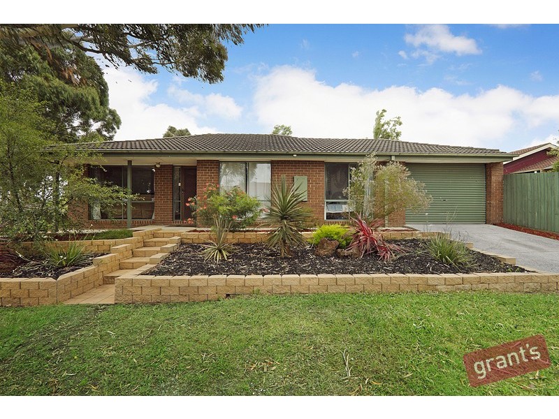 1 McMaster Court, Pakenham VIC 3810