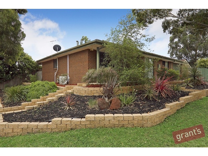 1 McMaster Court, Pakenham VIC 3810