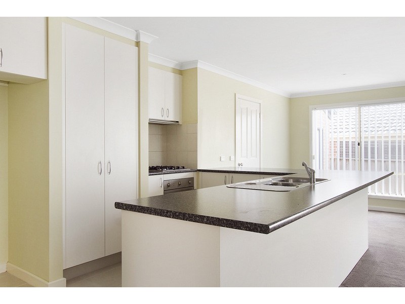 32 Tipperary Circuit, Pakenham VIC 3810