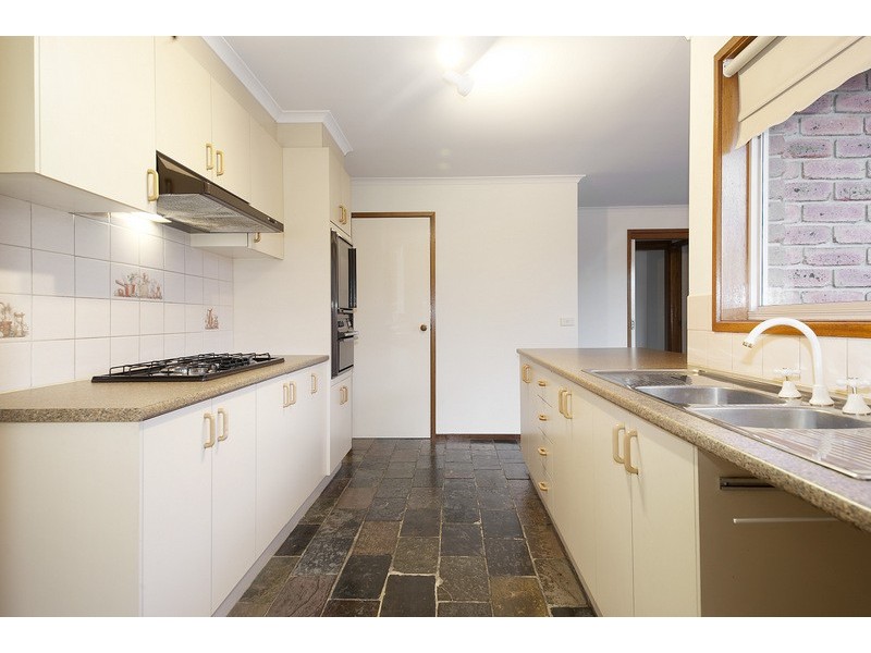 17 Mikkell Court, Pakenham VIC 3810