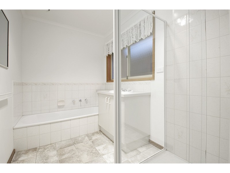 17 Mikkell Court, Pakenham VIC 3810