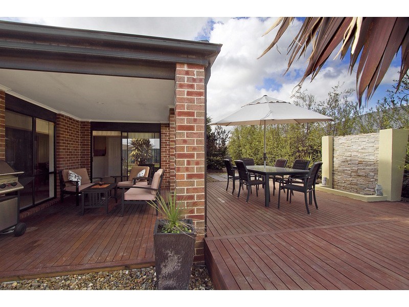 45 The Parkway, Pakenham VIC 3810