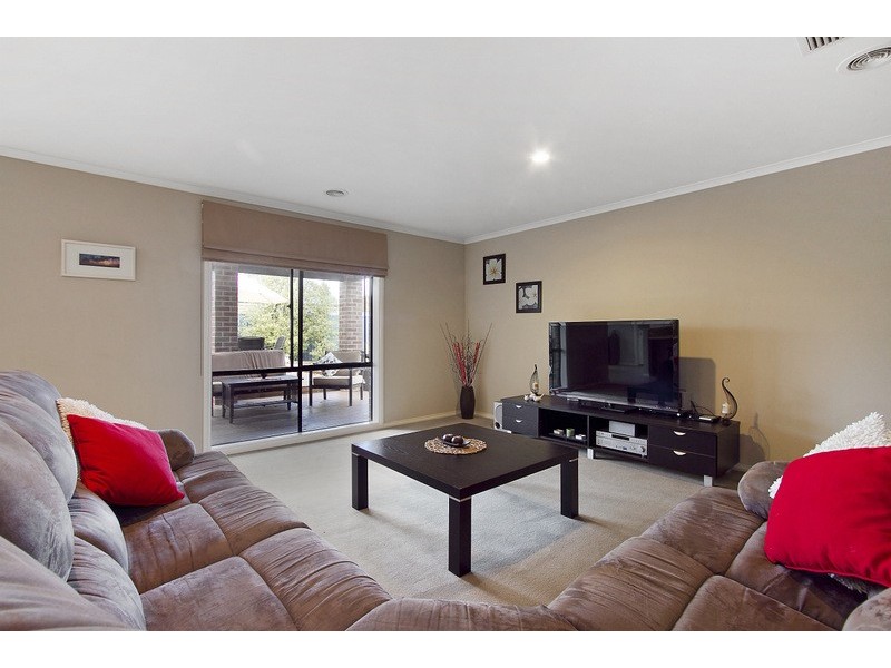 45 The Parkway, Pakenham VIC 3810