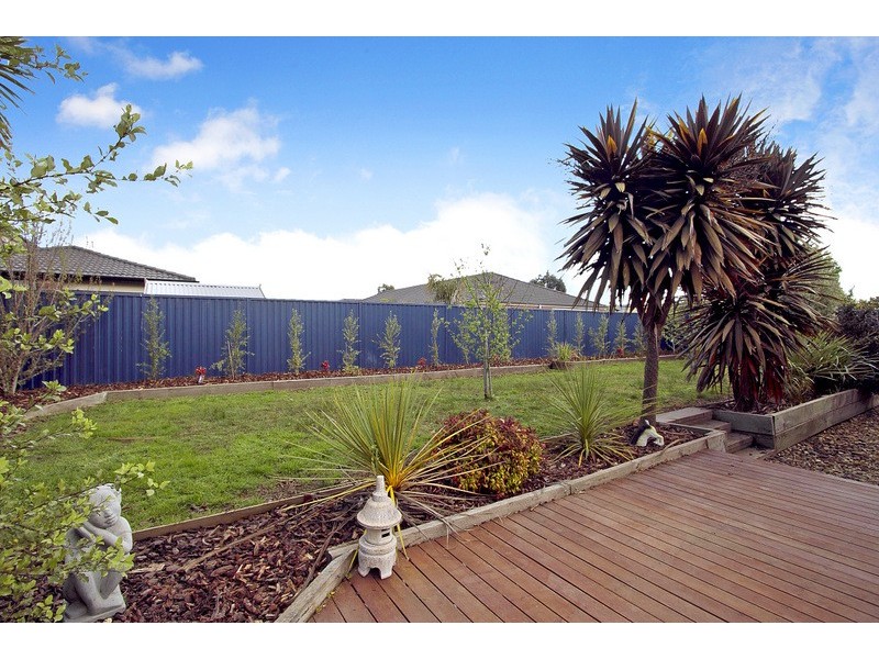 45 The Parkway, Pakenham VIC 3810