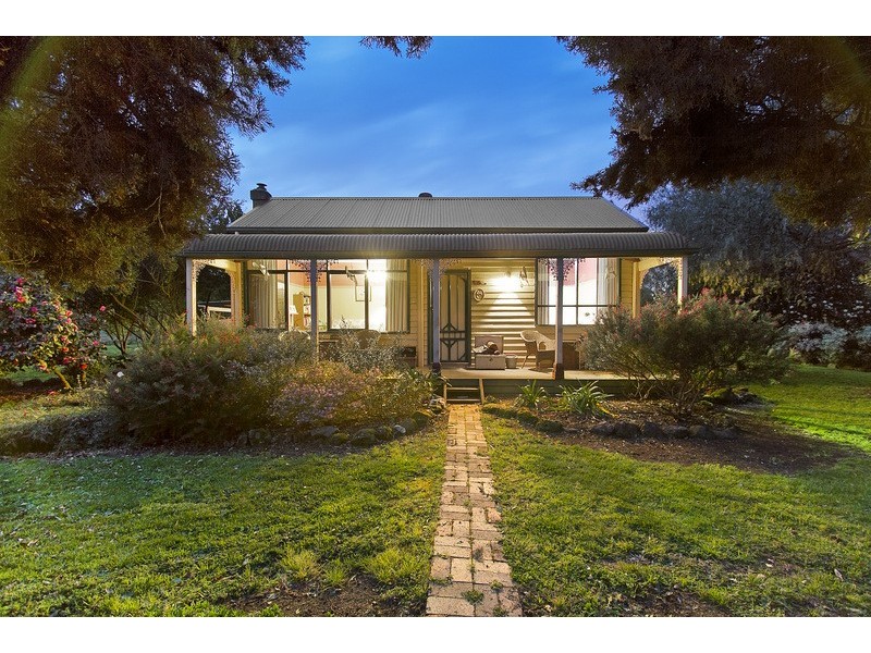 135 Ellett Road, Pakenham South VIC 3810