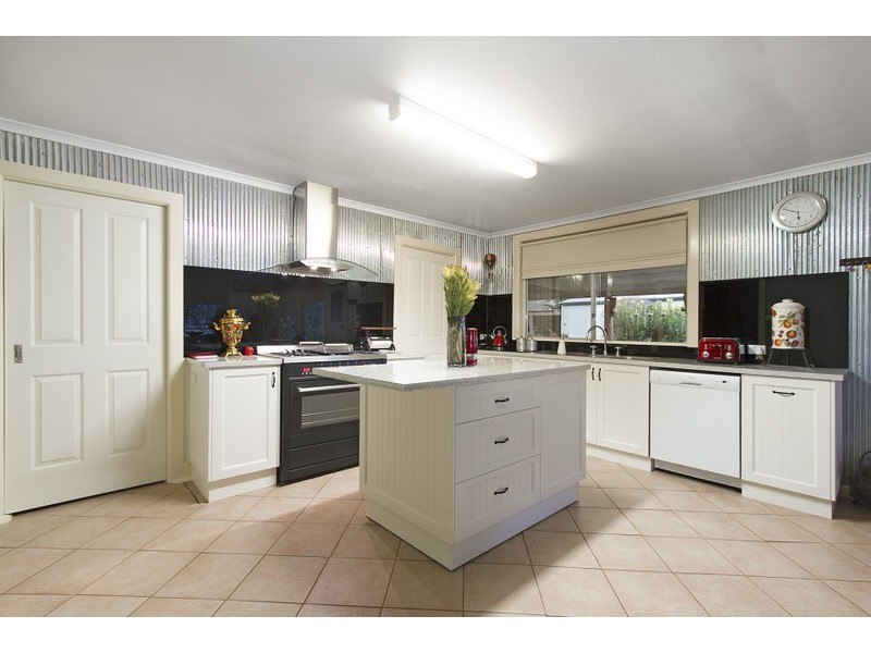 135 Ellett Road, Pakenham South VIC 3810