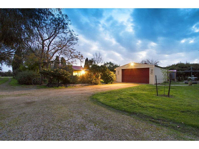 135 Ellett Road, Pakenham South VIC 3810