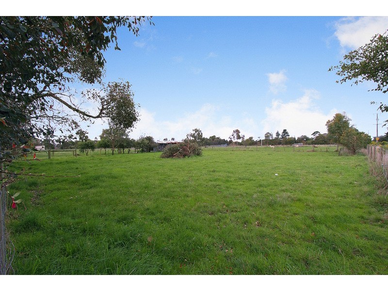 135 Ellett Road, Pakenham South VIC 3810