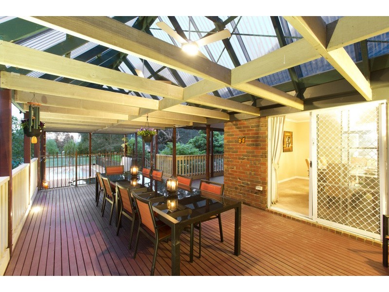 11 Flett Street, Bunyip VIC 3815