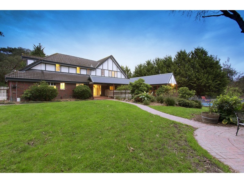 11 Flett Street, Bunyip VIC 3815
