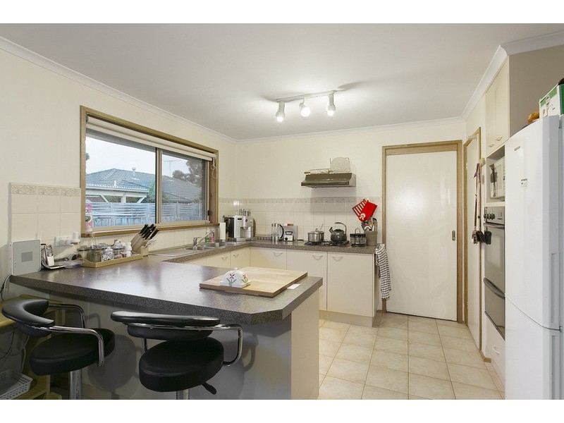 5 Cooma Court, Berwick VIC 3806