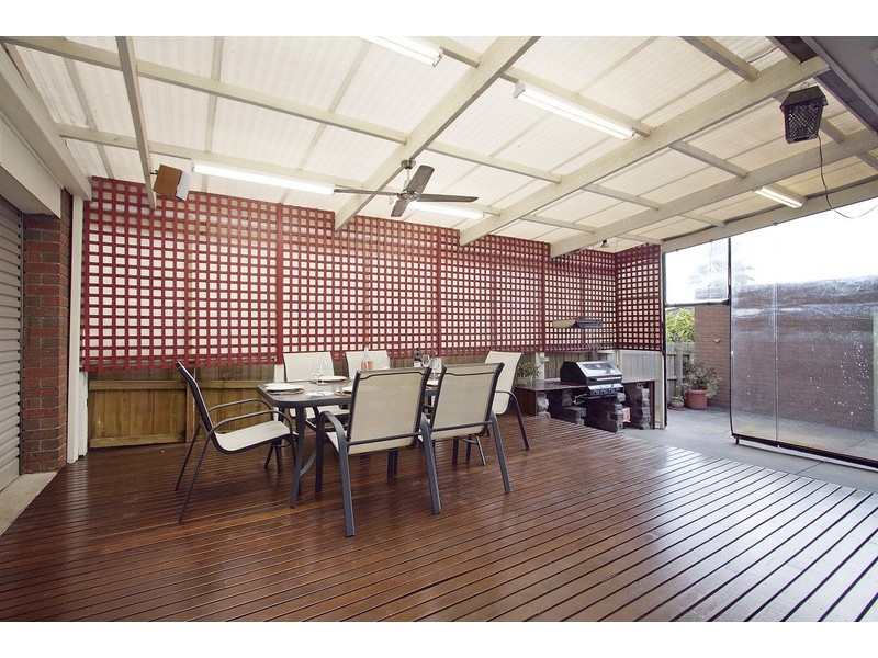 2 Hamilton Close, Endeavour Hills VIC 3802
