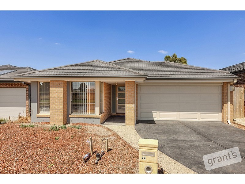 24 Olive Grove, Officer VIC 3809