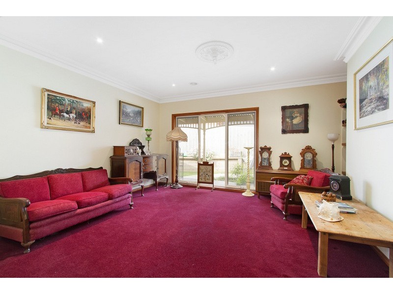 16 Briarwood Close, Garfield VIC 3814