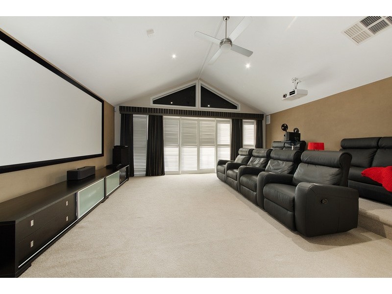 14 Paddington Terrace, Berwick VIC 3806