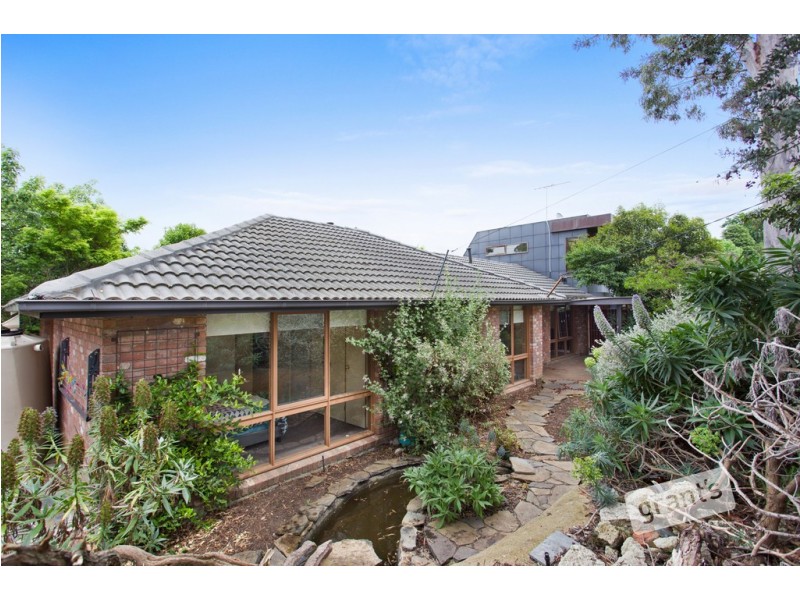 1 Queens Court, Berwick VIC 3806