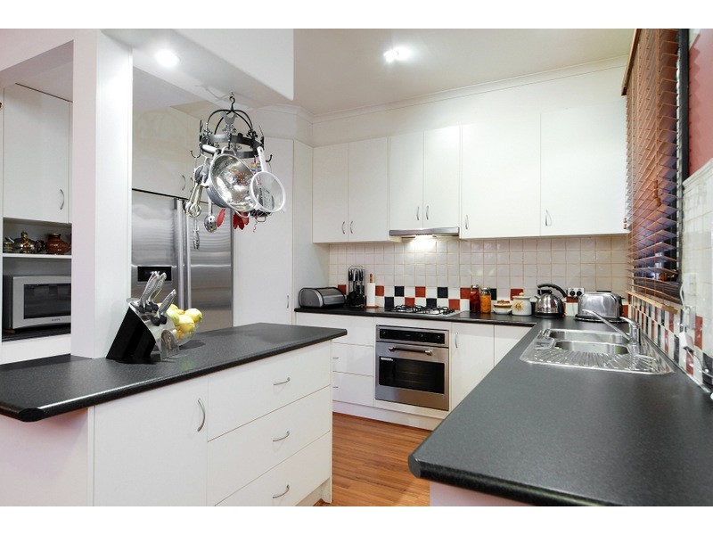 4 Meeking Drive, Pakenham VIC 3810