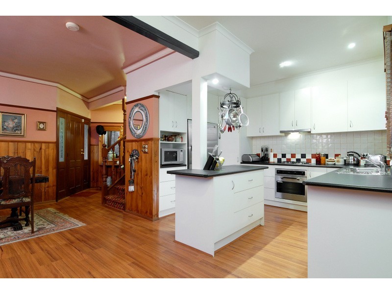 4 Meeking Drive, Pakenham VIC 3810