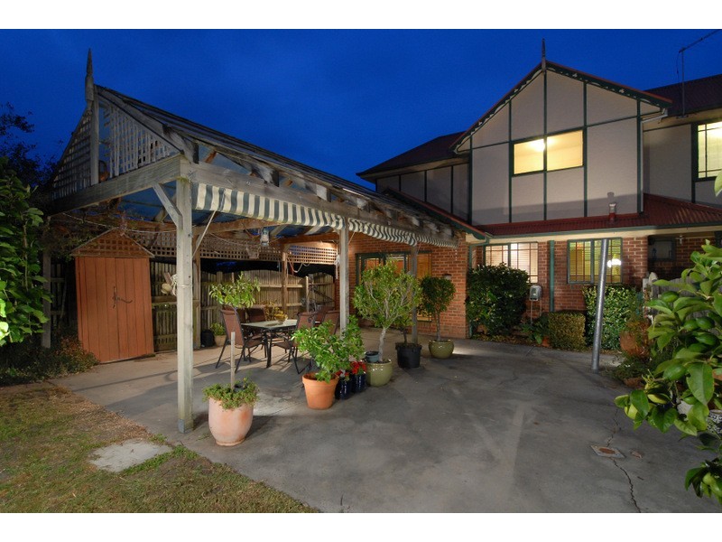 4 Meeking Drive, Pakenham VIC 3810