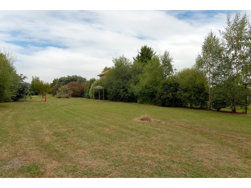 4 Meeking Drive, Pakenham VIC 3810