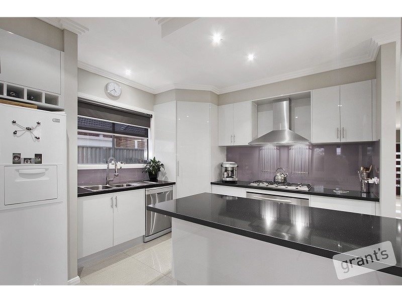 28 Ibis Close, Pakenham VIC 3810