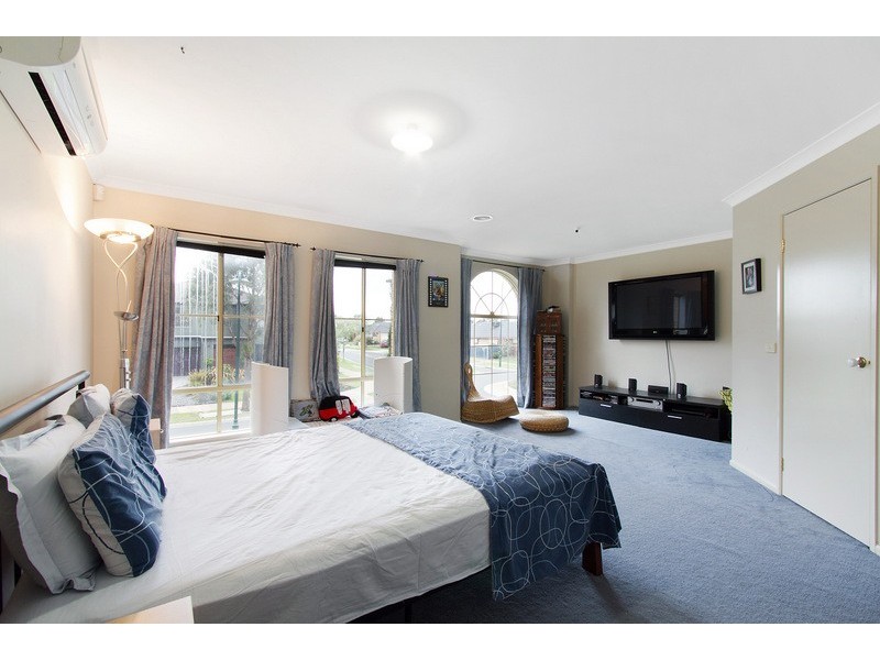 26 Barwon Drive, Pakenham VIC 3810